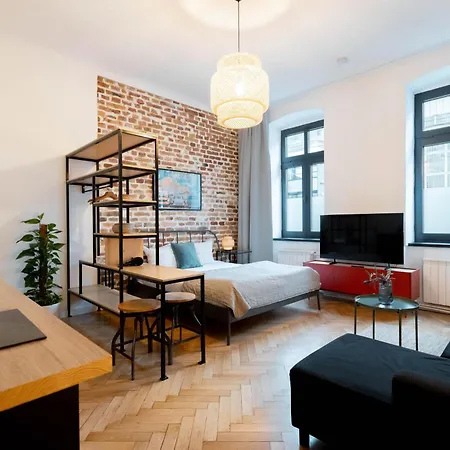 珀索尼恩姆精品公寓 *